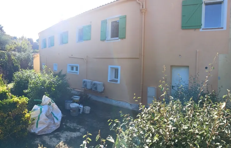 L'entreprise "le peintre" à effectuer un ravalement de façade au Lavandou (Cavalière), Le Lavandou, Le Peintre