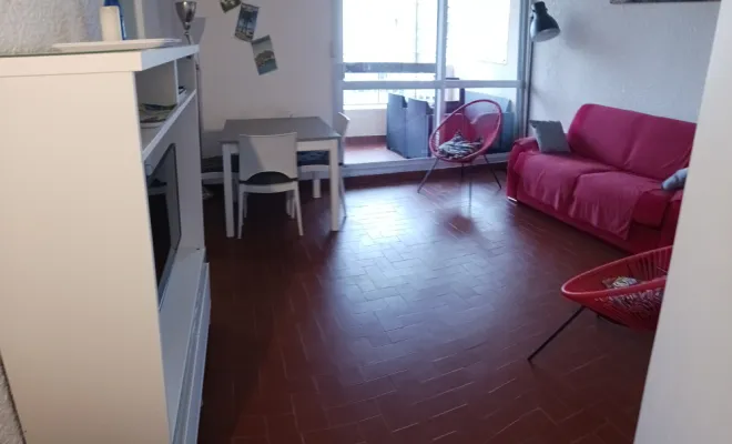 Pose de revêtement de sol à Bormes les mimosas, Le Lavandou, Le Peintre