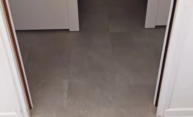 Pose de revêtement de sol à Bormes les mimosas, Le Lavandou, Le Peintre